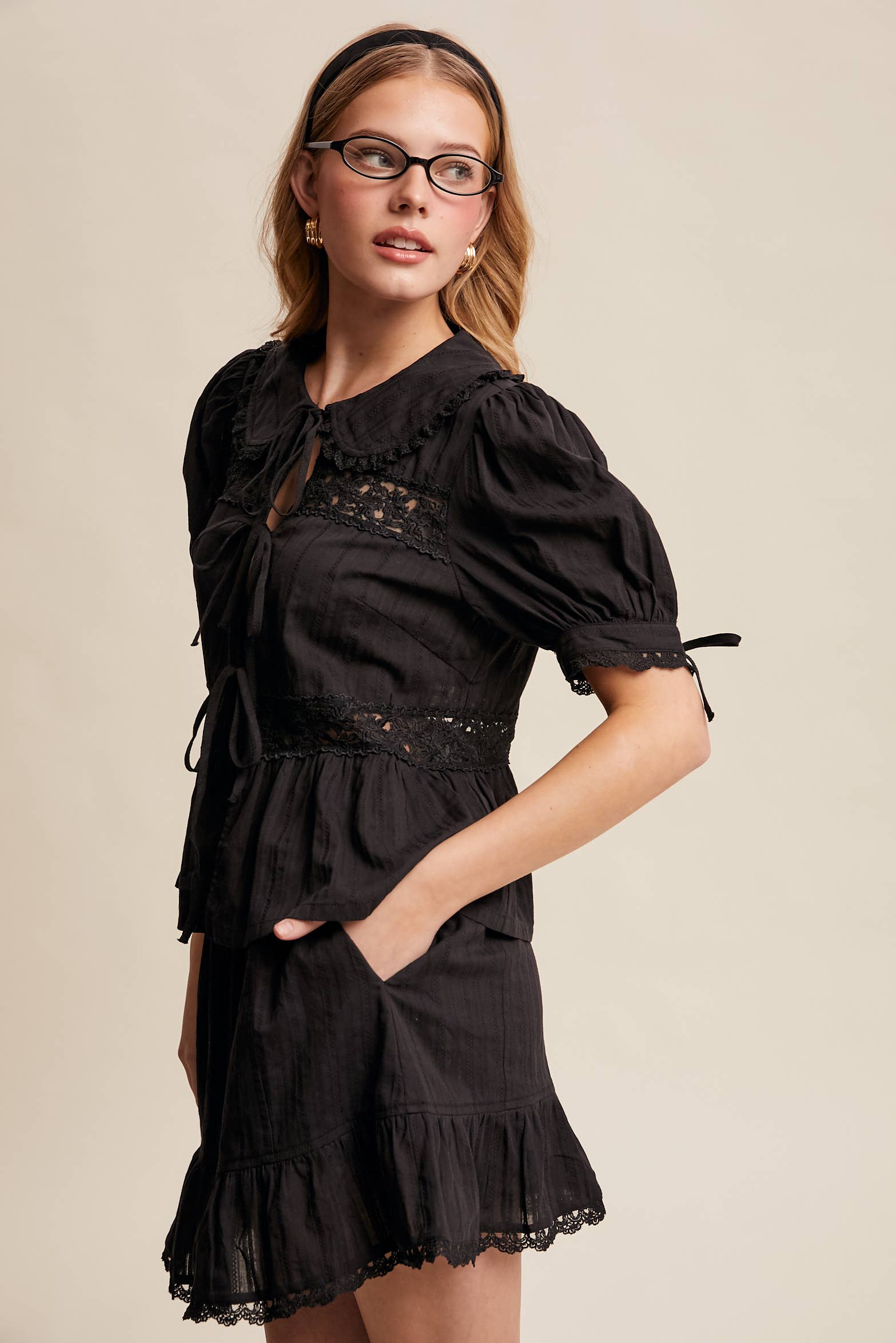 Tie-Front Lace Blouse - Image 17